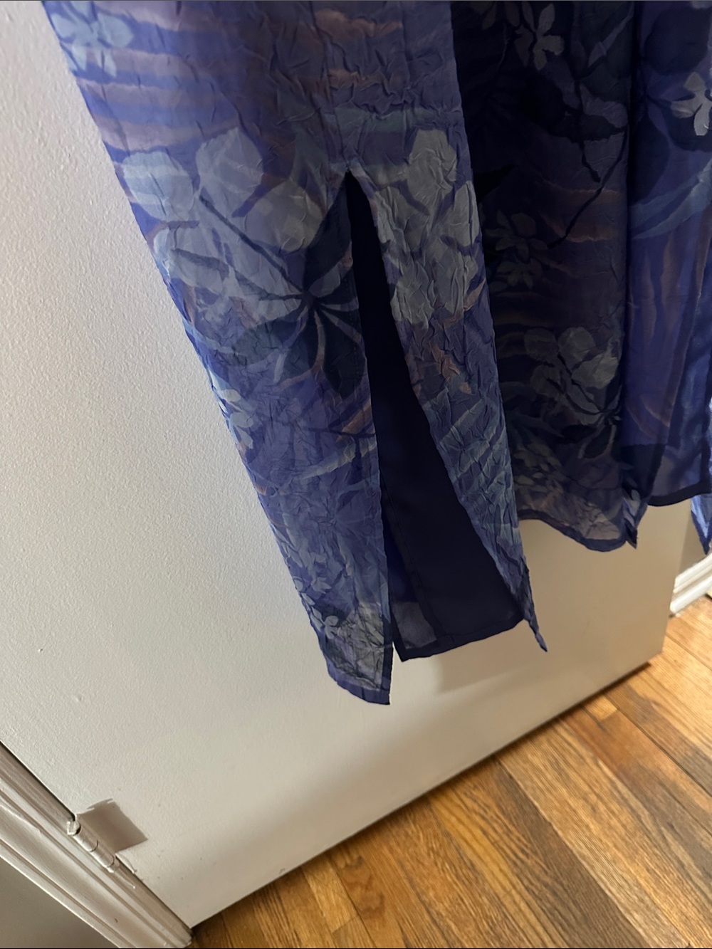 Sleeveless Purple Floral Midi Dress - Picture 4 of 4